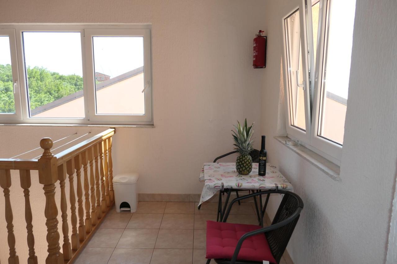 Apartments And Rooms Juki Senj  Εξωτερικό φωτογραφία