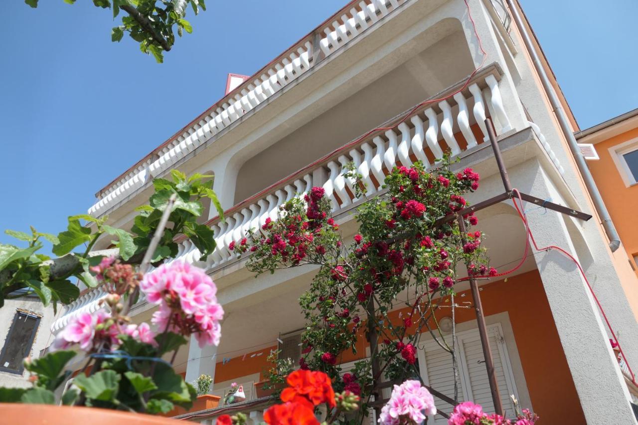 Apartments And Rooms Juki Senj  Εξωτερικό φωτογραφία